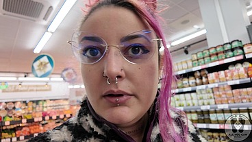 REBECA ADDAMS BURPING AT THE SUPERMARKET FOR SHOOPING