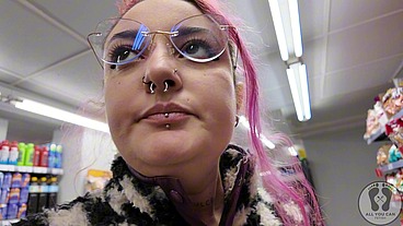 REBECA ADDAMS BURPING AT THE SUPERMARKET FOR SHOOPING