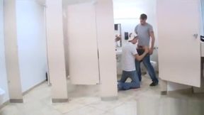 Amateur gay blowjob on public toilet with hot guys