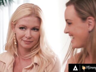 MOM'S HOTTY - MILFs Serene Siren & Charlie Forde Have COARSE FINGERING & SCISSORING After Quiz Fail