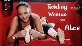 Encontrei a Alice na academia e a trouxe de volta para a Masmorra para nos divertirmos um pouco. (Legendas em inglês 720p)