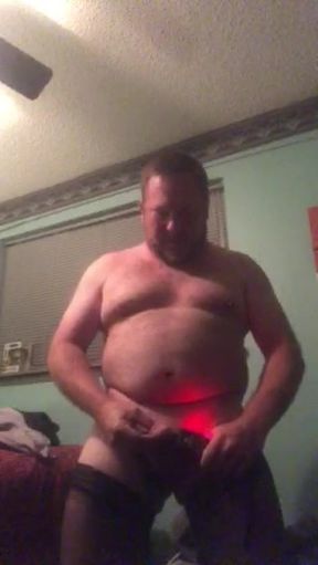Brandon Hegsted using electroshock for building bdsm Levels