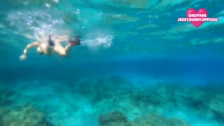 Jessy Bunny - Huge Tits under Water