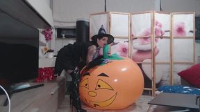 Introduce inflatable Halloween pumpkin