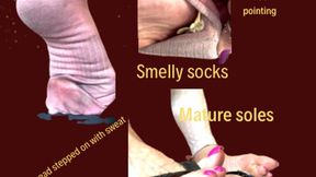 The Surprise in the Empress Bella sweaty workout sock Part1