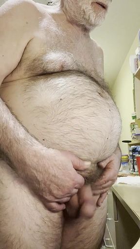 Coach Karl's Mid-afternoon Stiffy During a Live Cam Show 6231