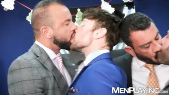 Bearded executive Drew Dixon double penetrated in office suit orgy