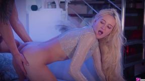 ”Russian Party Chick Daruma Rai Loves Facials”