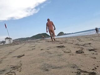 Nudist moments #three – Living our nudist lifestyle