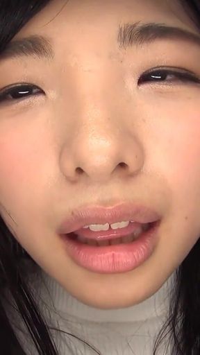 POV Video! Selfie of Mouth and Tongue Observation - Suzu Shiratori