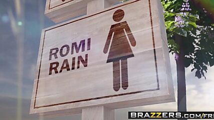Slutty Milfs Alexis Fawx And Romi Rain Fuck A Horny Pervert In Public Park
