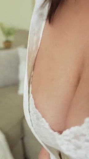 An Exciting Day with Slutty Girlfriend Hailey Rose