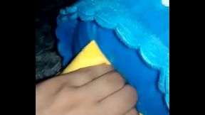 Galinha pintadinha tomando 4 dedos