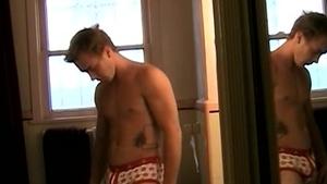 UndieTwinks.com: Kelly's Dirty Undie Show