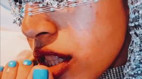 Viva Las Vegas! Showgirl Foot Worship and Toe Sucking with Cum Cuntdown JOI!!