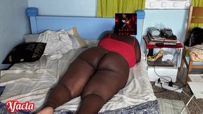 MILF with perfect big ass gets her fill