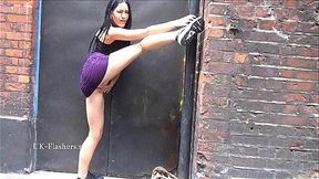 Naughty Carmel Masturbates Publicly and Flashes Outdoors