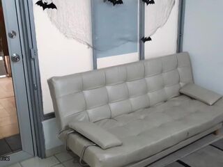 Tengo el coño tan húmedo que le digo amigo que this chab eche su leche dentro de mi vagina-Porno en Español