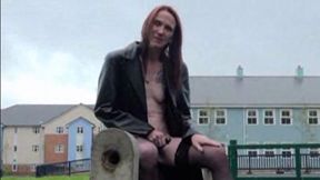 ”Flashing her love bits”