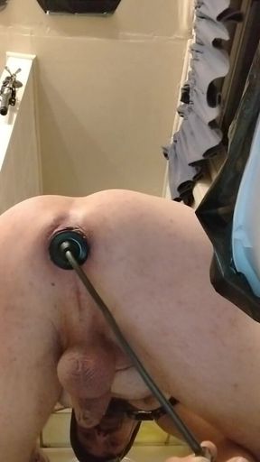 Soda Can Sized Plug Push Out Then Pop Back in