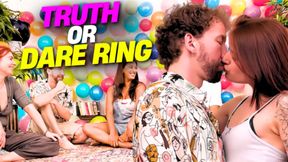 ”Ersties - Truth Or Dare Ring - 5 Hot Singles Play A Risky Game Of Cards [Ep 1 of 5]”