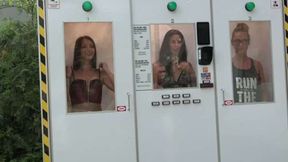 ”Katy Rose in a sexy slot machine”