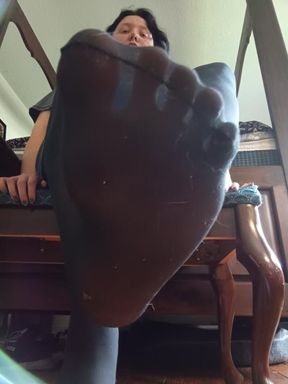 Nylon love 🦶
