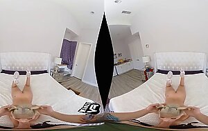Goldie Glock - WankzVR - Cocked Glock