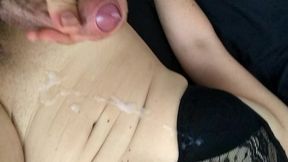 hummm j adore le sperme sentir cette chaleur qui degouline sur mon corps