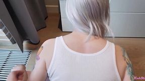 Leggings-clad stepsister takes it up the ass