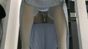 Open and close your legs playfully MP4 HD 720p