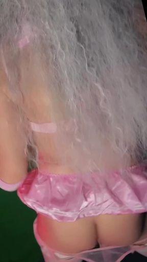 A freak like me   Clip 2