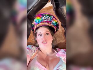 Suzy Wylde is so Funny about Corn