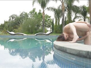 Jenna J Ross Loves To Squeeze Her Own Nipps When That babe Cums On Her Fingers- Skankery