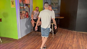AMATOR FETISH PORN BAREBACK WITH BOYS FROM MADRID IN LEATHER OUTFITS