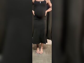 Bodycon Costume and Exposed feet Fem