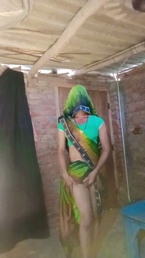 Sapna crossdresser in saree video
