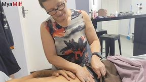 jovem mandrake fodendo a avo do seu melhor amigo