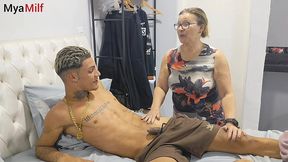 jovem mandrake fodendo a avo do seu melhor amigo