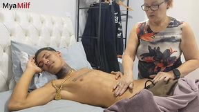 jovem mandrake fodendo a avo do seu melhor amigo