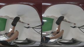 3DVR180XIAOYU's black thick-soled sandals POV trampled and humiliated the little man