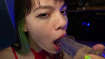 Flexible Mad Maura masturbates pussy, sucks the dildo and puts it into wet rejection.