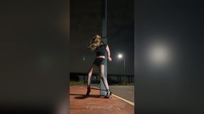SubnCuff_OutdoorBlindfoldedSpreaderBarBackCuffedToLampPost0901