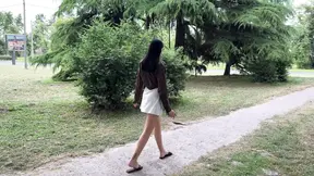 Tourist girl gets fucked in the woods by a pretty stranger
