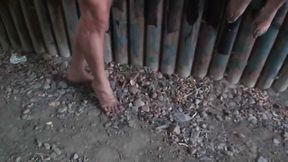 Amateur MILFs and their dirty feets