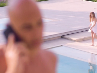 ”Famous Actor Dad Blasts Emelie in the Butt”