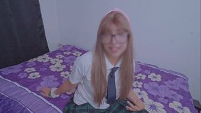 Carita de Inocente y T&iacute_mida! Pero ya esta lista para DETONAR! Colegiala Mexicana! BIG ASS! Video Casero Real! COMPLETO