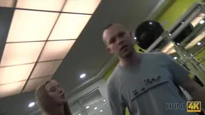 Naive cuckold watches comely GF fucked hard by stranger