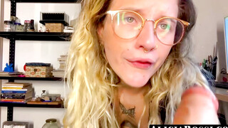Leaked OF Video - Roleplaying Secretary Alicia Rossi Rubs Her Wet Pussy For You