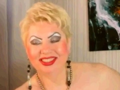 Posh and her hot ass